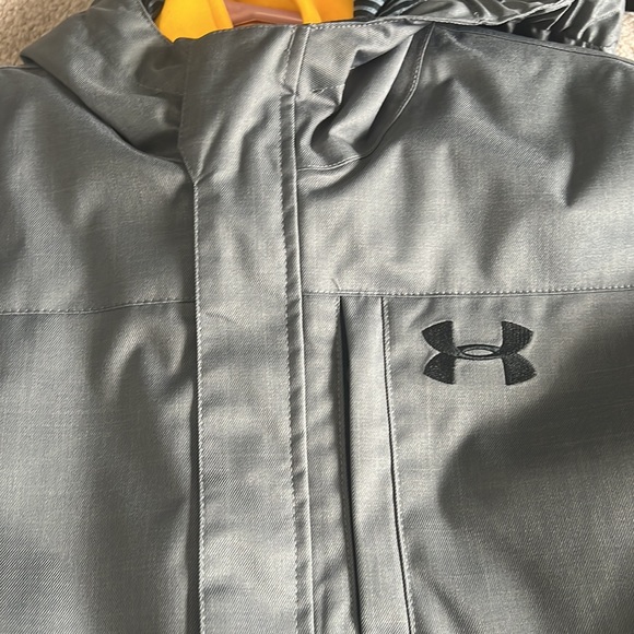 Brand new boys under Armour jacket - Picture 3 of 7